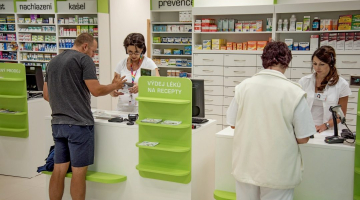 Celý prodloužený velikonoční víkend bude otevřená pohotovostní lékárna ve vestibulu monobloku Fakultní nemocnice Olomouc