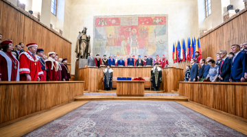 Titul profesora převzaly i čtyři osobnosti z Fakultní nemocnice Olomouc