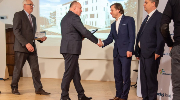 Budova II. interní kliniky Fakultní nemocnice Olomouc získala čestné uznání v soutěži Stavba roku 2018 Olomouckého kraje