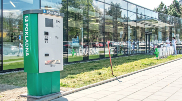 V areálu Fakultní nemocnice Olomouc přibyly automaty pro zaplacení vjezdu