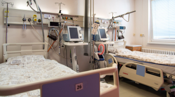 Klinika plicních nemocí a tuberkulózy FN Olomouc reaguje na aktuální potřeby. Využívá nová lůžka intenzivní péče