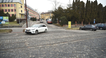 Stavební práce uzavřou na čtyři měsíce část ulice Za Nemocnicí v areálu FN Olomouc, návštěvníky čekají objížďky