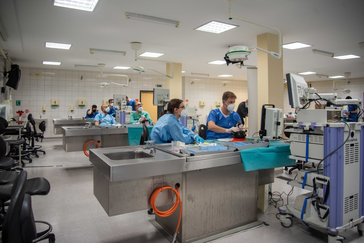 Z loňského ročníku The Central European Endoscopic Ear Surgery Course.