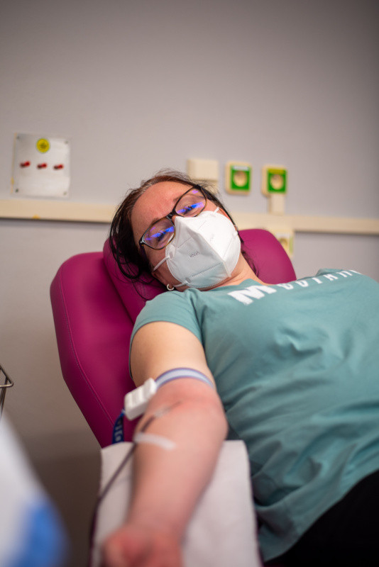 Sestry a lékaři Porodnicko-gynekologické kliniky darovali krev.